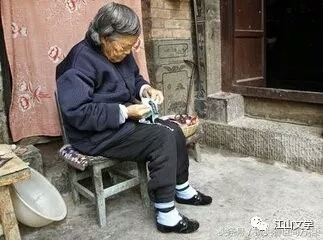 【丹枫】我的小脚姥娘（散文）